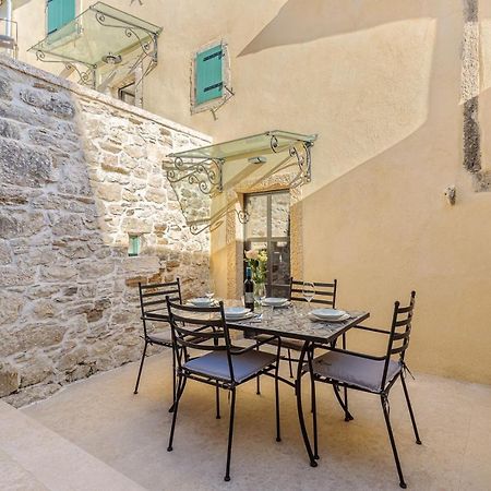 Casa Amelia In Pićan المظهر الخارجي الصورة