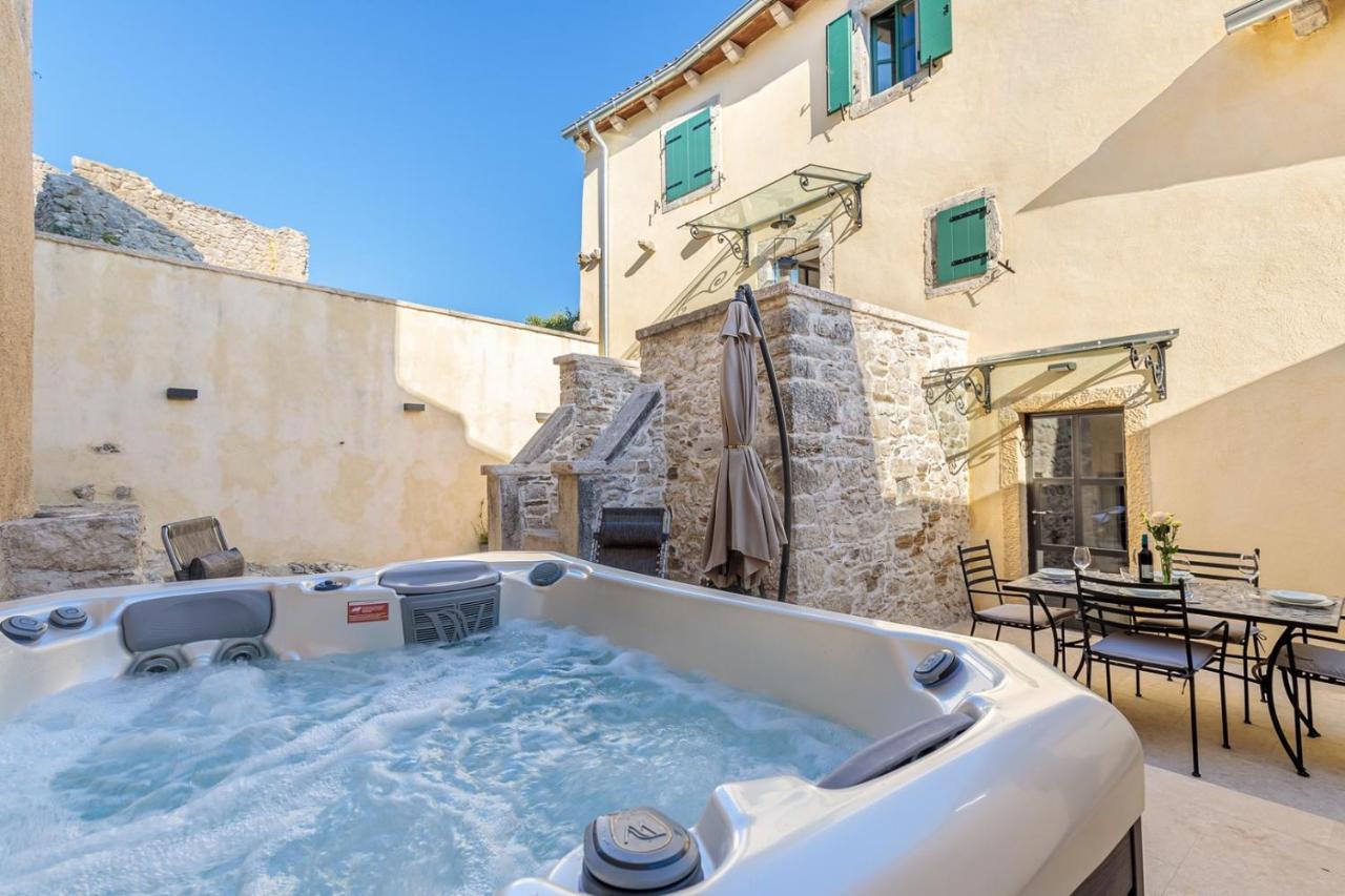 Casa Amelia In Pićan المظهر الخارجي الصورة