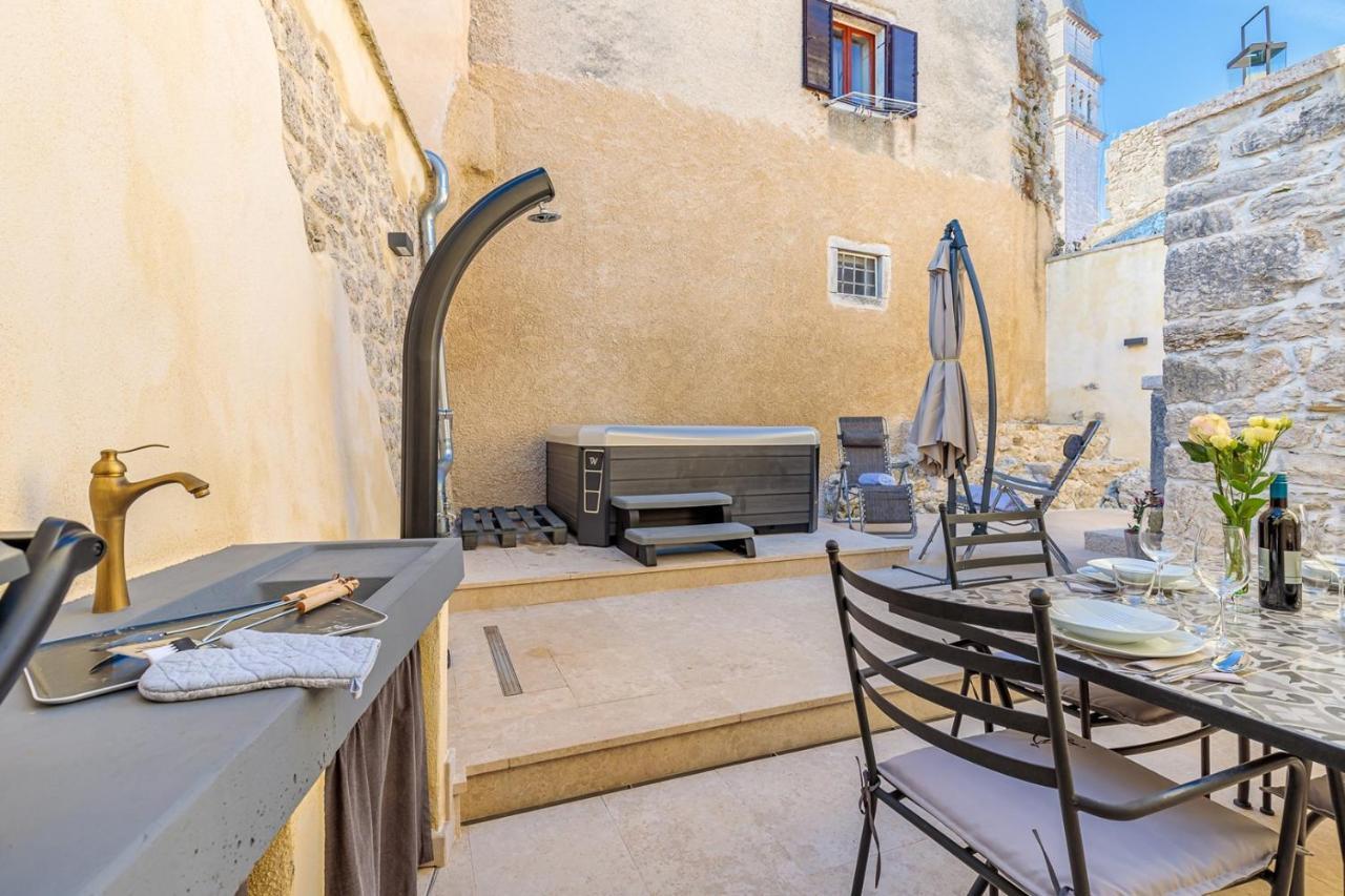 Casa Amelia In Pićan المظهر الخارجي الصورة